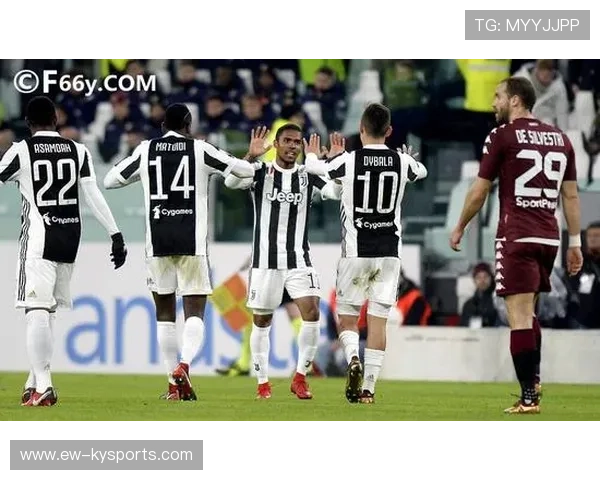 尤文图斯球员伊瓜因在比赛中射入关键进球，伊瓜因在尤文的表现